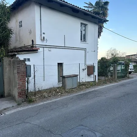 公寓 Pino Center